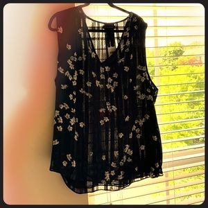 Banana Republic drapey tank XXL